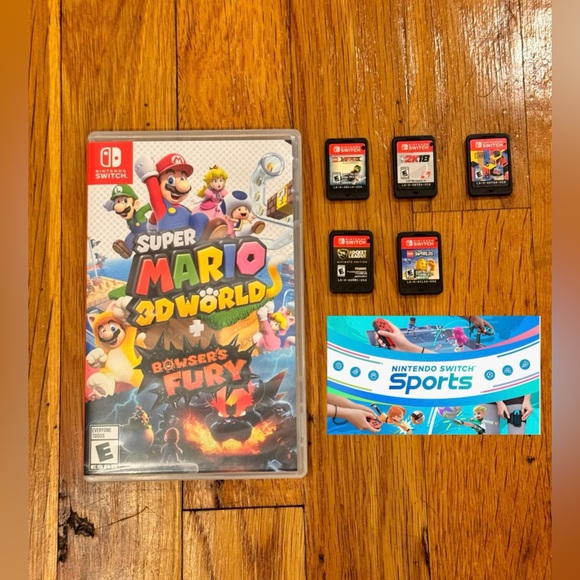 Nintendo Switch Bundle with accessories - Picture 5 of 5